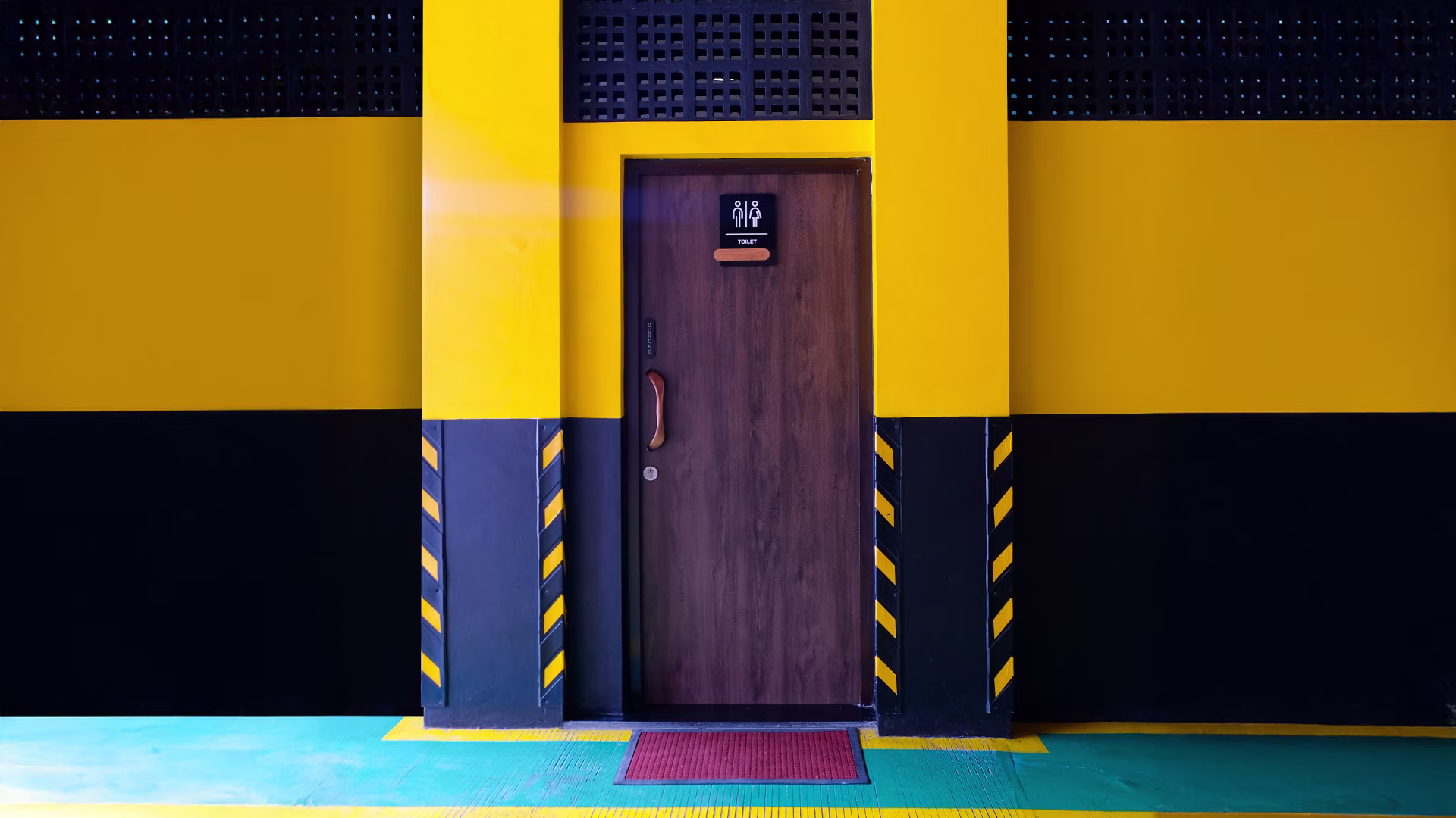 Pintu AMK Warna Premium Mesua Ferrea